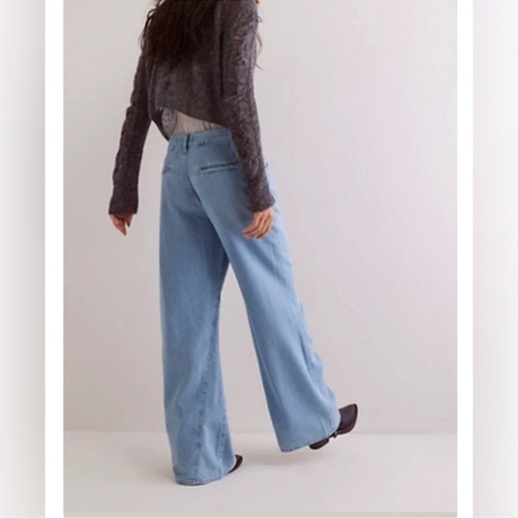 NWT Free People We the Free Sheridan Trouser Flare Jeans - Coventry Blue - 30 - Picture 2 of 11
